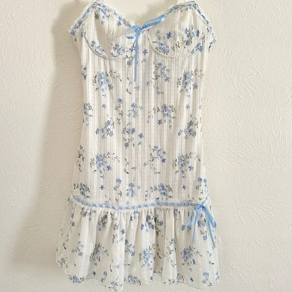 Jessica Simpson Blue Floral Lace Mini Dress - Picture 2 of 4